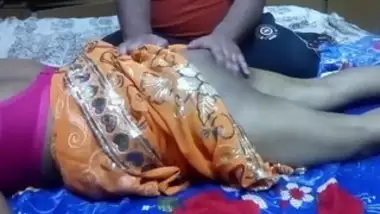 Ghar ke naukar se maa beti dono chud gaiy indian sex video