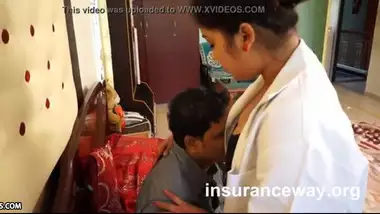 Xxxhf3 - Doctor aunty making foreplay romance with patient indian sex video
