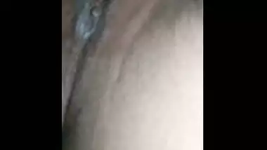 Desi village bhabi sexy pussy fucking video-2