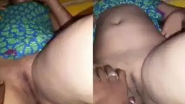 Tamilheroinefucking Video - Beautiful desi bhabi nude exposed by hubby indian sex video