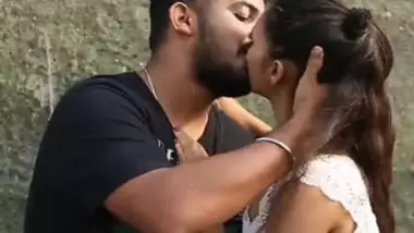 Sexy Film Hindi Irajwab In - Desi village lover very hot kiss outdoor indian sex video