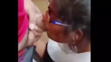 Yung couple blowjob in tuition center