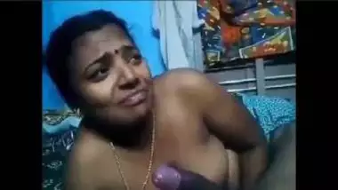 Xxxhidebideo - First blowjob experience of busty tamil aunty indian sex video