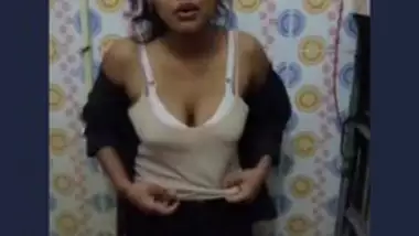 Beune Feste Avi Xxxx - Wife gets oral sex indian sex video