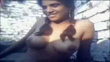 Indianmmsoutdoorsex - Bade boobs wali bhojpuri ladki outdoor sex indian sex video