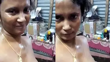 380px x 214px - Sexy desi chick with medium xxx tits records selfie video for bf indian sex  video