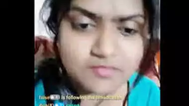 Xxxhindidesi - Desi babe makes her xxx hooters with dark nipples public in sex broadcast  indian sex video