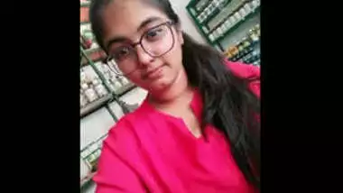 380px x 214px - Big booby super cute sri lankan girl with specs leaked videos part 1 indian  sex video