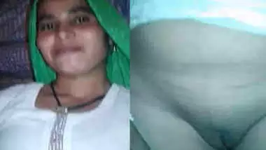 Indian sex woman is blatant enough to take her XXX vagina to light