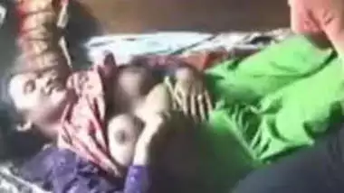 380px x 214px - Bubbly housewife bhabhi in salwar fucking with nxt door guy leaked mms  indian sex video