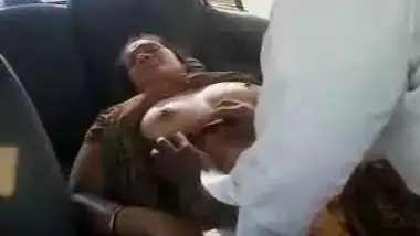 Miakhalifasexyvidio - Mallu aunty outdoor sex in car with hubby s friend mms indian sex video