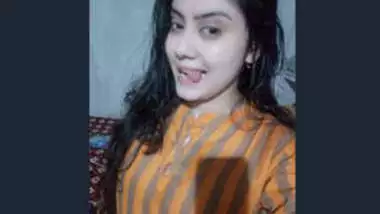 Girl Ki Sil Todi - Shadi ki pheli raat kuwari ladki ki seal todi indian sex videos on  Xxxindianporn.org