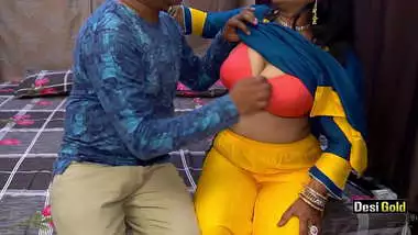 Indian aunty fucked for money with clear hindi audio indian sex video