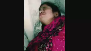 Cakka Xxx Com - Very cute muslim wife feeling pain during intercorse indian sex video