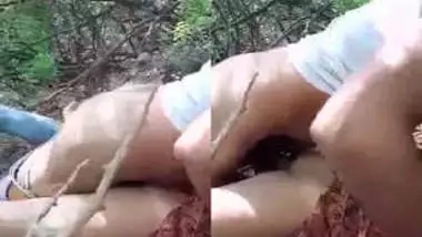Desi young girl fucking in jungle indian sex video