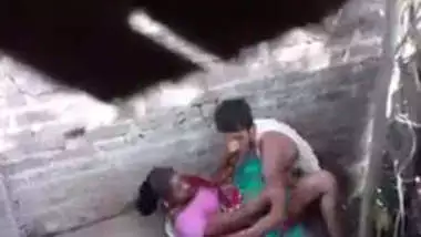 Telugusexvidevo - Village couple fucking secretly captured indian sex video