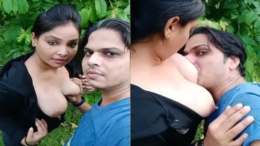 380px x 214px - Sucking boobs of gf outdoors on selfie cam indian sex video