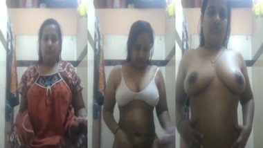 Desi aunty nude selfie video taken for her secret lover indian sex video