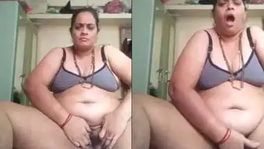 Desiya Xx Video - Horny mature aunty fingering pussy on cam indian sex video