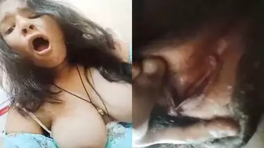 Indian Babe Daber Xxx - Horny booby girl moaning hard fingering pussy indian sex video