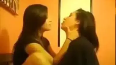 Wwwsexhdxxxcom - Desi indian college lesbian girls mms indian sex video
