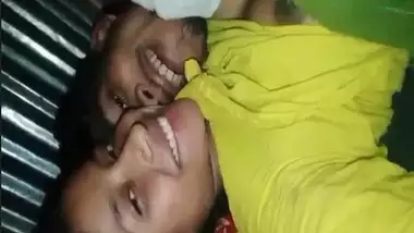 Young Desi lovers first-time sex with lover