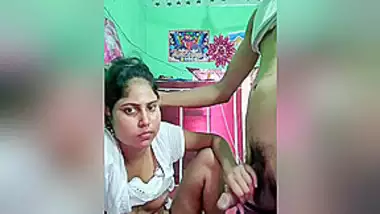 Indian Clothed Handjob - Clothed indian woman gives husband porn thing which is called handjob indian  sex video
