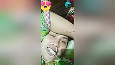 Horny Desi Girl Shows Her Wet Pussy To Lover On Vc