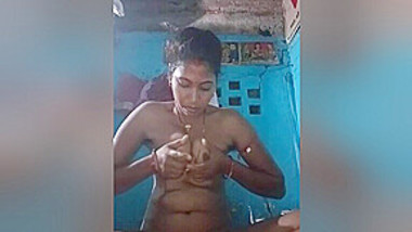 Sugaratvideo - Today exclusive desi village bhabhi record fingering selfie video for money  indian sex video