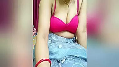 Desi Bhabhis Hot Boobs On Webcam