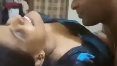 380px x 214px - Amateur desi chick is kissed on camera of her cuckold xxx husband indian  sex video