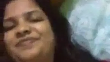 Desi girl undressed selfie movie scene for her bf goes viral online