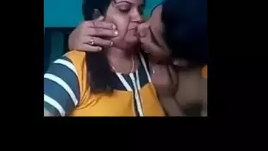 Nagna Indian Mom And Son Bed Sex - Indian mama sex with his teen son in kitchen and ottoman indian sex video