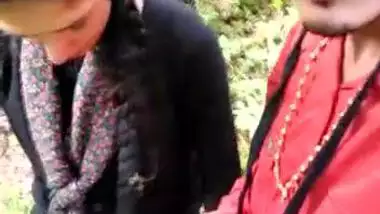 Man makes XXX video of Desi girlfriend stroking his dick outdoors