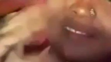 380px x 214px - Desi girl gets double orgasm fucking her brothers in mmf threesome indian  sex video
