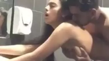 380px x 214px - Super hot teen sex with her bf in the baths indian sex video