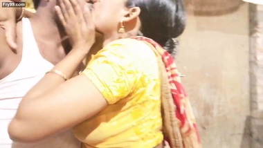 M Hqpornar - Sri lankan teen girl fingering indian sex video