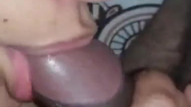 380px x 214px - Desi bhabhi giving nice deep blowjob indian sex video
