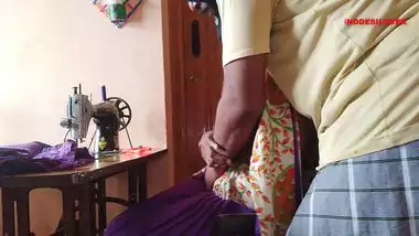 Telugu Tailor Sex Video - Sexy desi tailor interrupts work and has xxx quickie with client indian sex  video