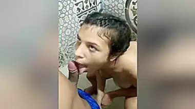 Today Exclusive- Sexy Girl Bathing And Blowjob In Bathroom