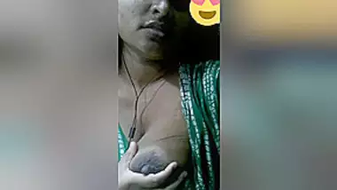 Aruvi Sex Video Sex Video - Today exclusive sexy desi girl showing her nude body and bathing on video  call part 1 indian sex video