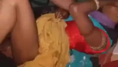 Desi whore in sari tempts boy into a XXX act of procreating on camera