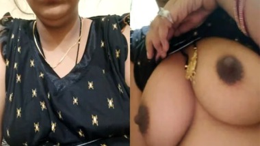 380px x 214px - Mature desi pulls dress up to expose saggy tits in self made xxx video  indian sex video
