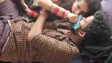 Ashok Thakor Xxx - Desi village lover romance on train indian sex video
