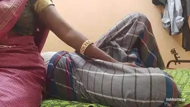 Friend's Desi wife is a slut that comes to the man for XXX session