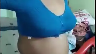 Desi big boobs aunty