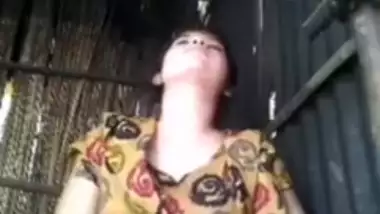 Beautiful bangla village girl fingering indian sex video