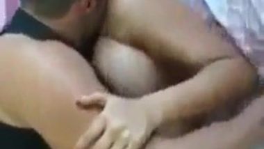 Xxxerkiss - Breasty nri bhabhi sex with her neighbour chap indian sex video