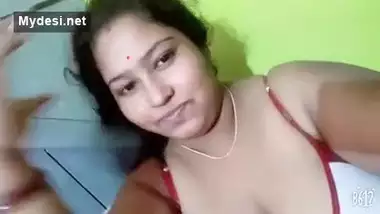 Xxx Soyx - Sexy bhabhi showing her boobs and pussy indian sex video
