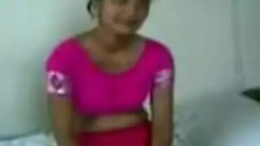 Brazer stepsister indian sex videos on Xxxindianporn.org